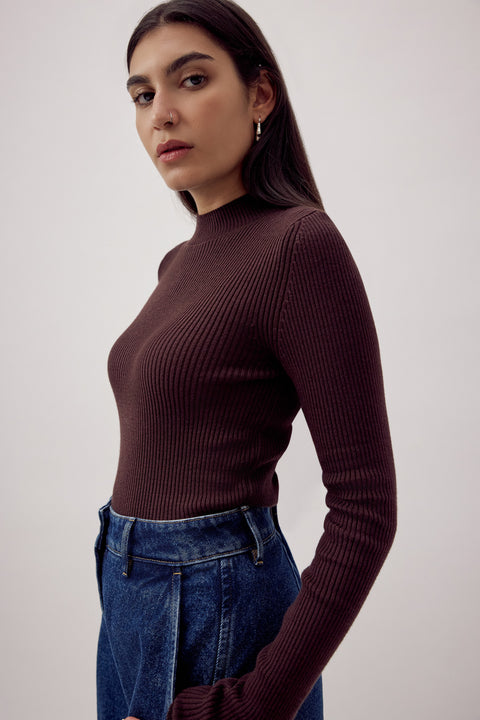 Mona Fine Knit Mock Neck Brown