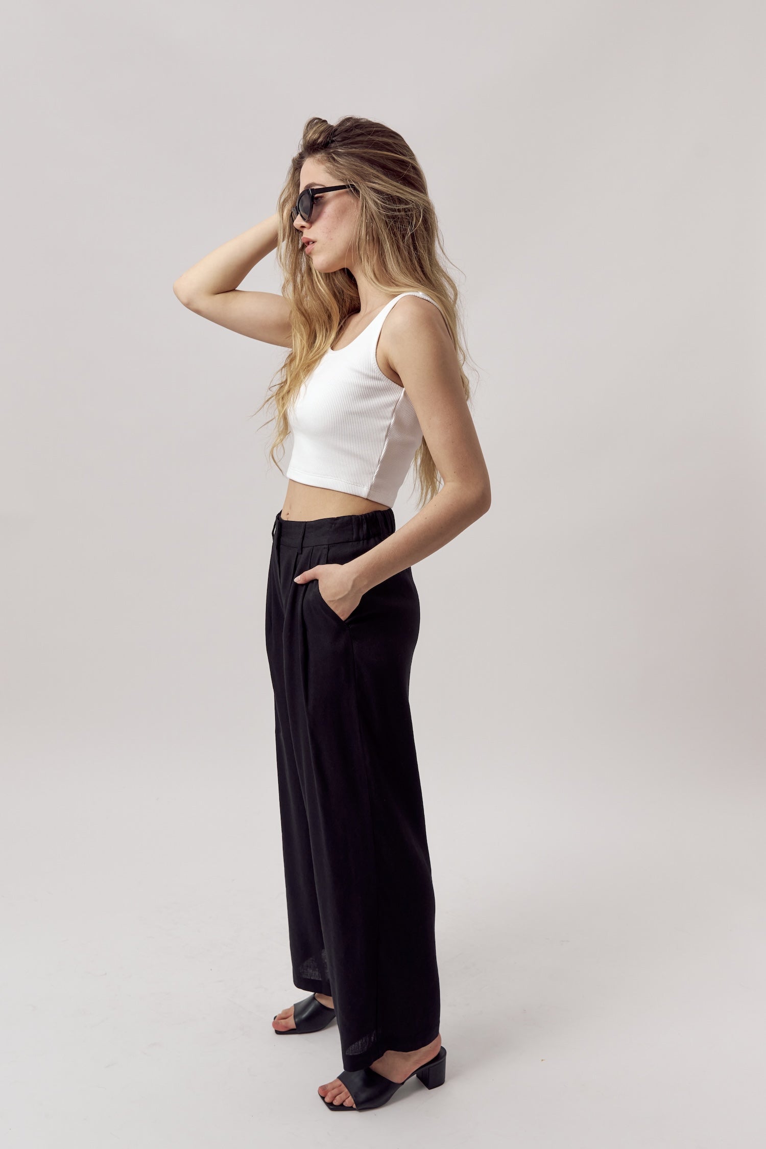 Larry Linen Pants Black