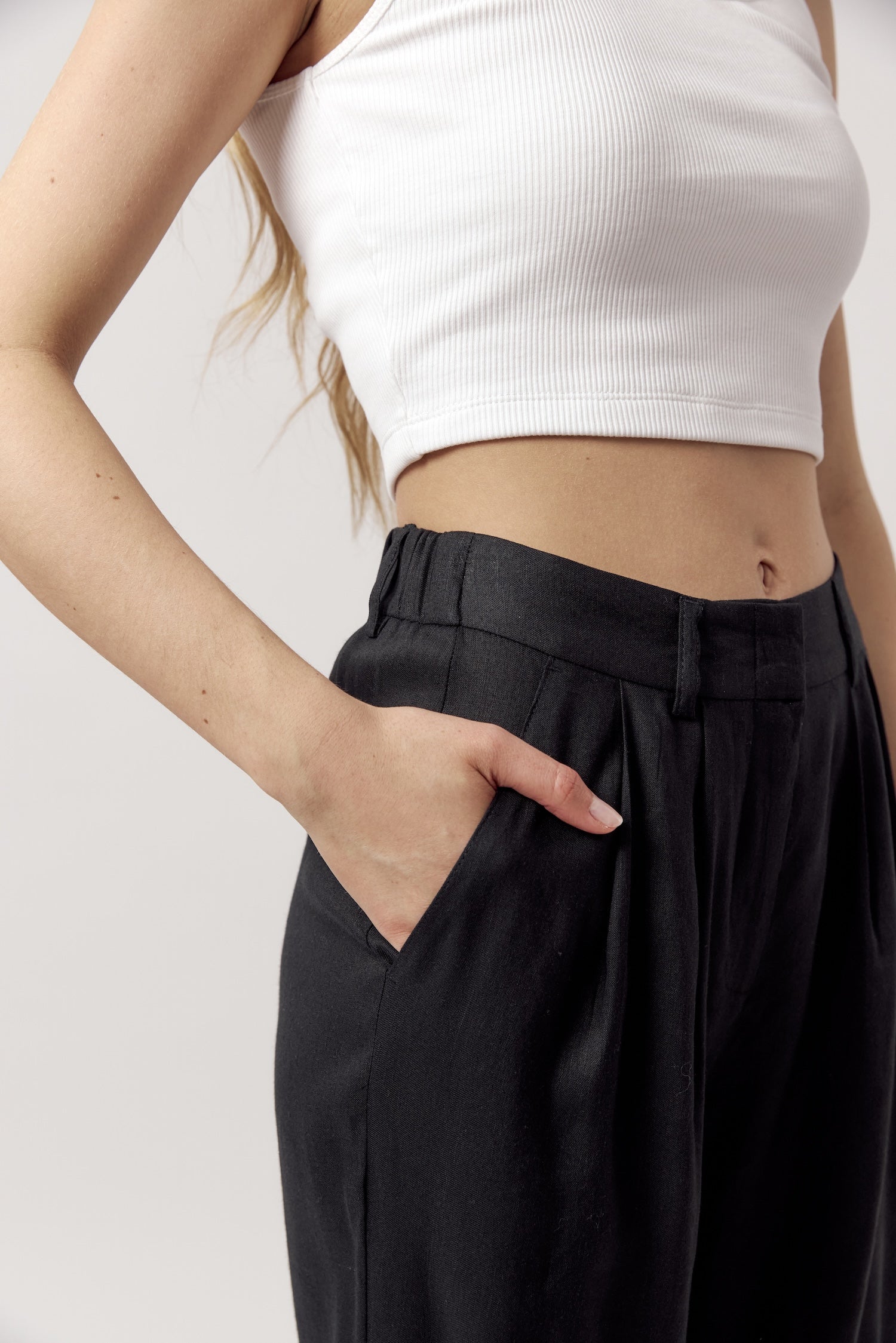 Larry Linen Pants Black