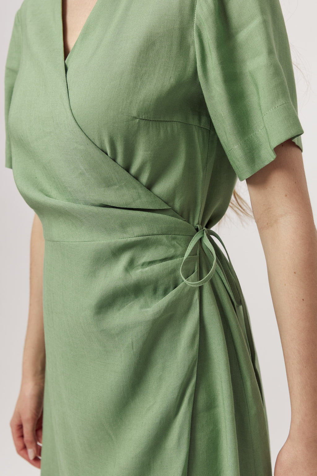 Josi Wrap Dress Soft Green