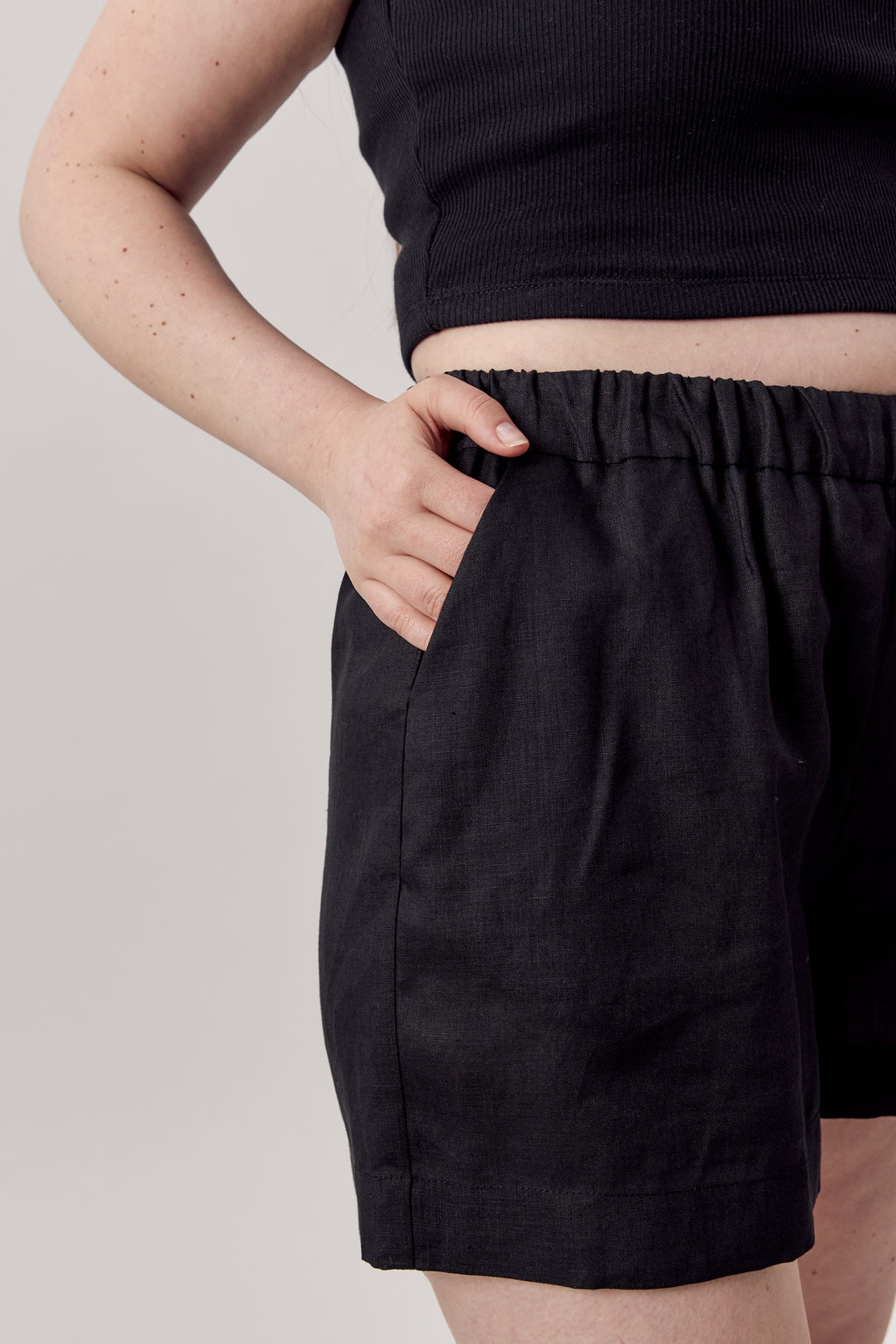Jane Linen Shorts Black