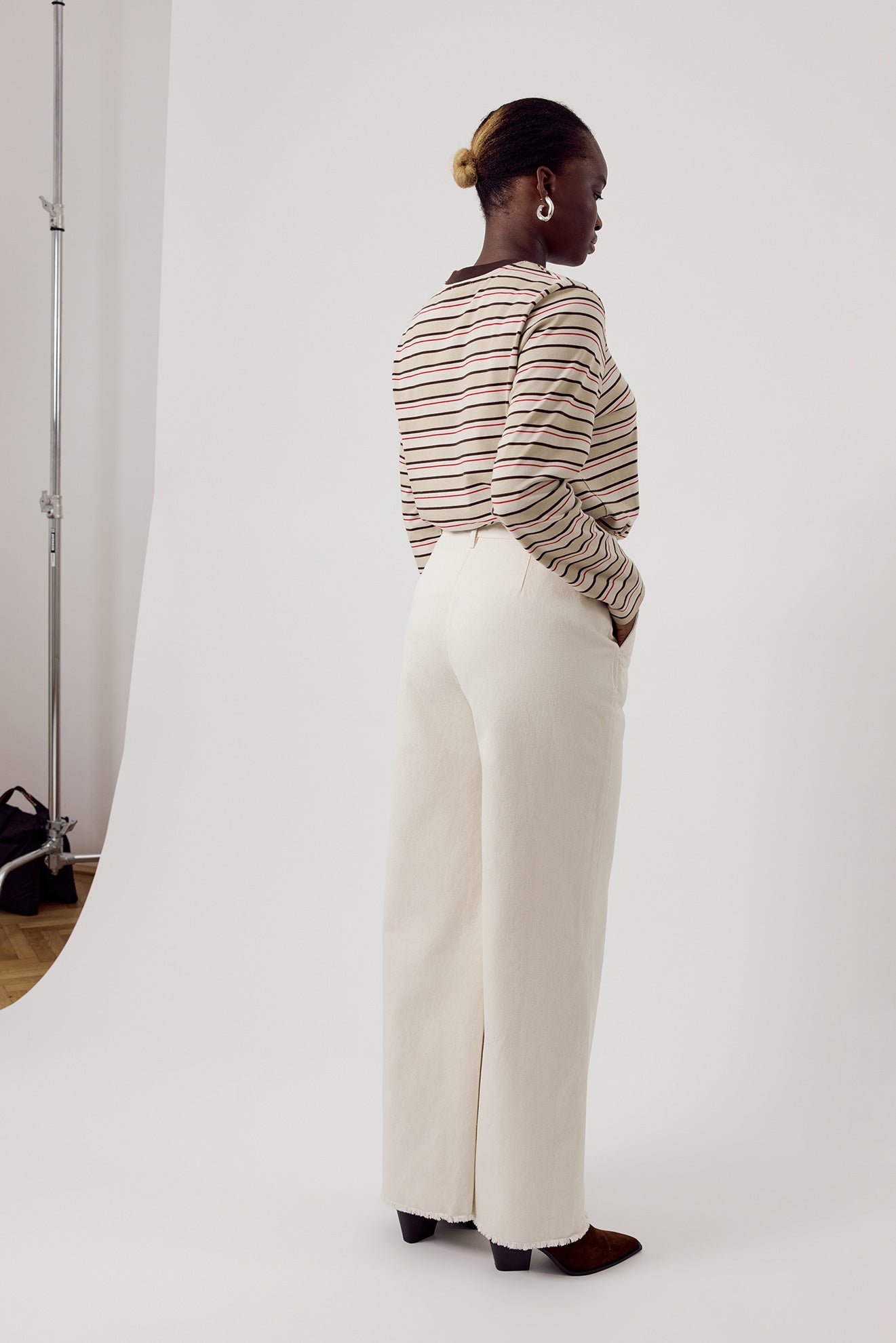 Basic Wide Leg Jeans Ecru