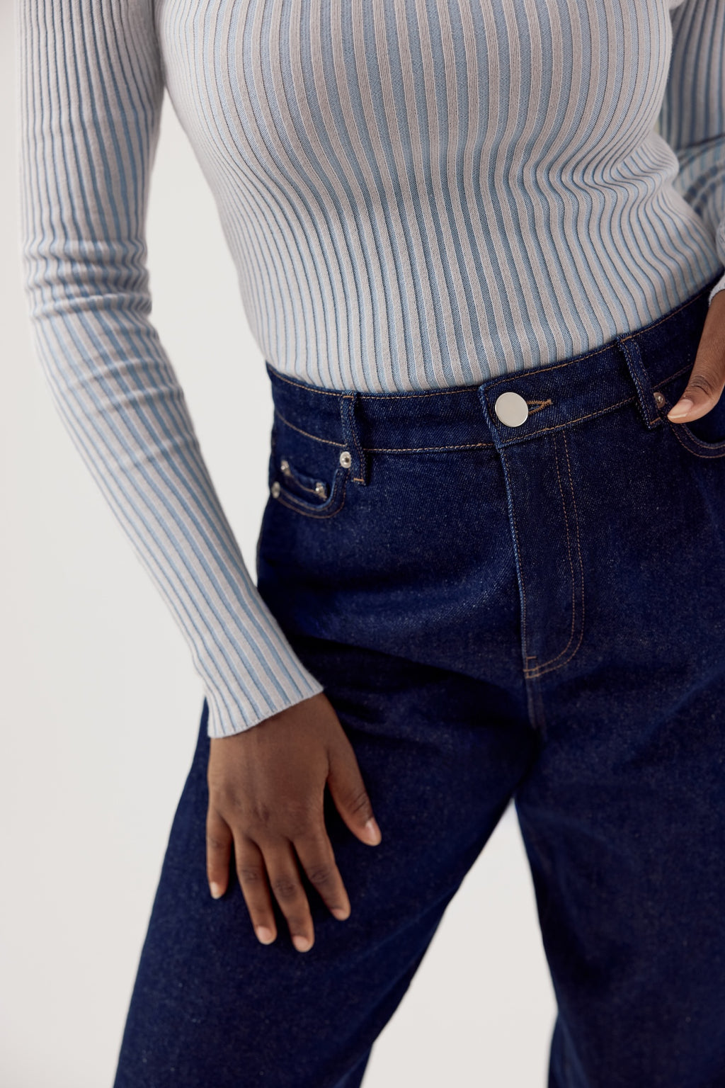 Barrel Leg High Waist Jeans Dark Blue