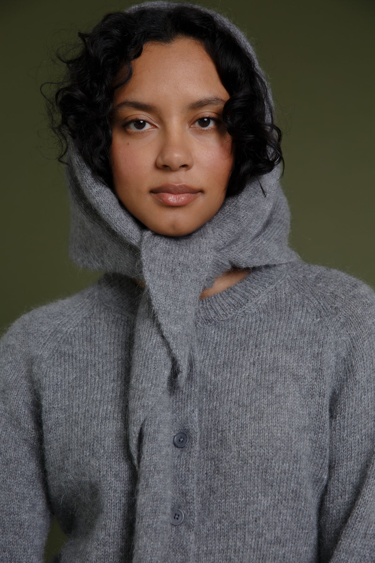 Gira Triangle Scarf Large Grey