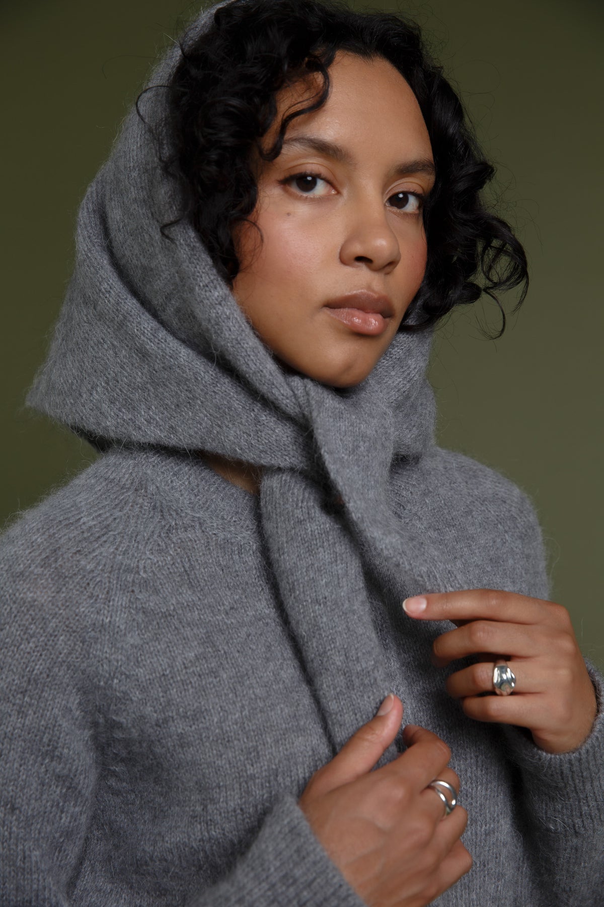 Gira Triangle Scarf Large Grey