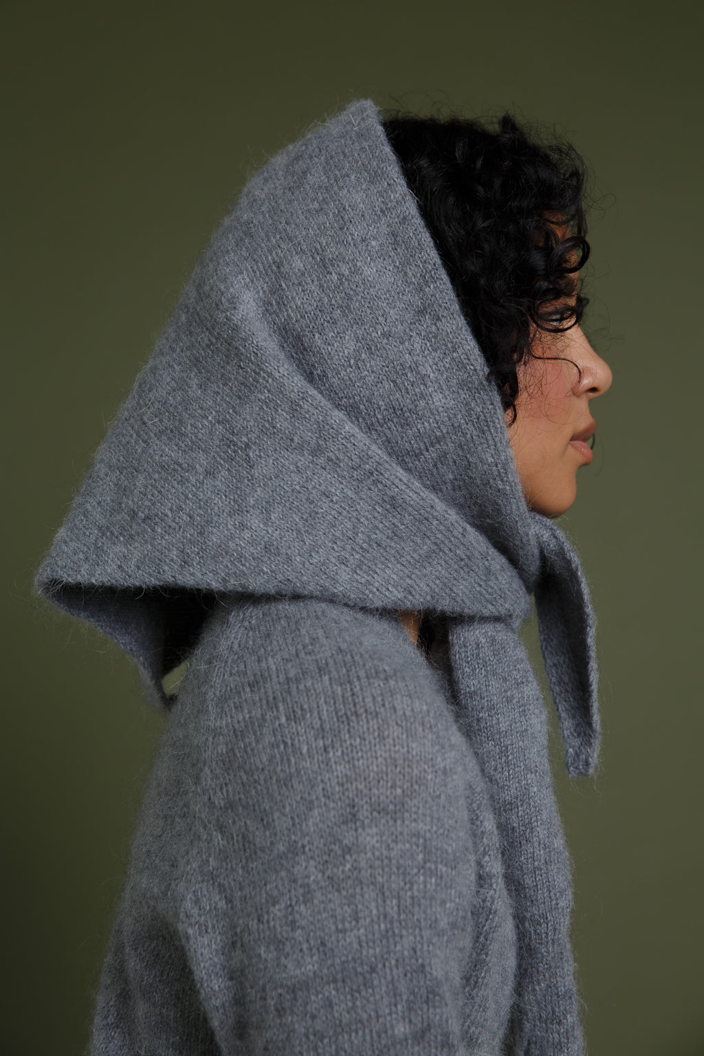 Gira Triangle Scarf Large Grey