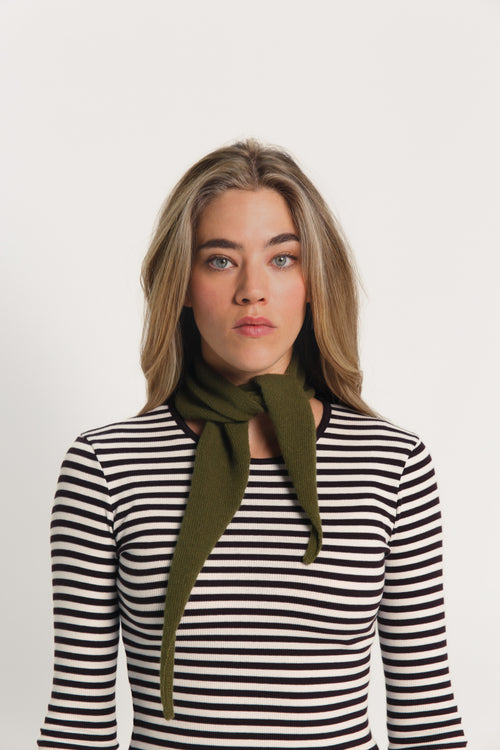 Gira Triangle Scarf Small Dark Olive