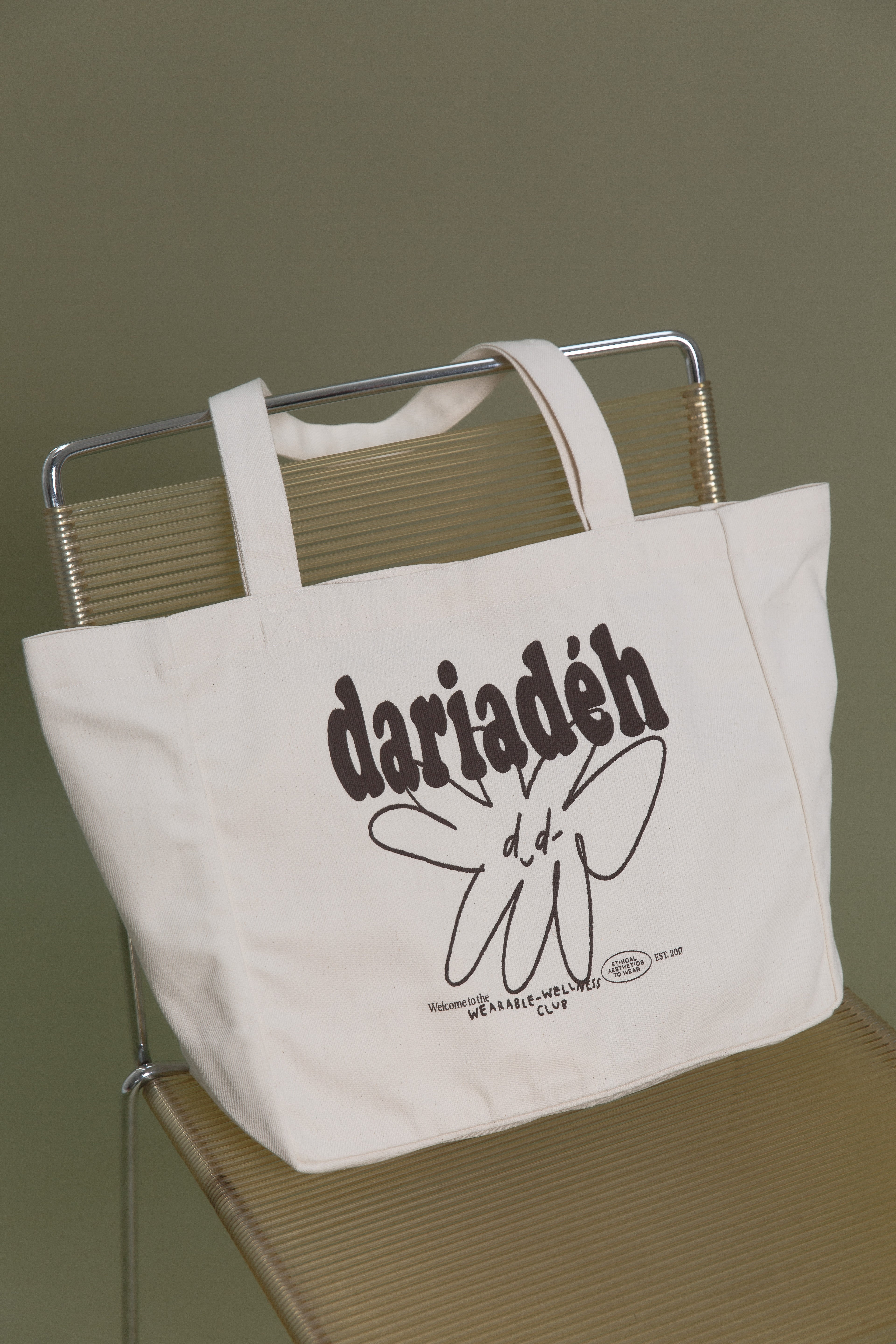 Signature Tote Bag Brown